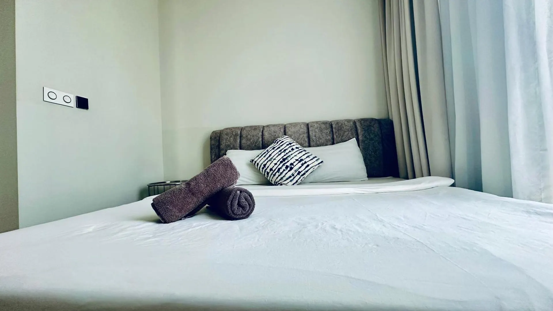 Queen Suites Tropicana The Residence Klcc Kuala Lumpur City Centre Pansiyon