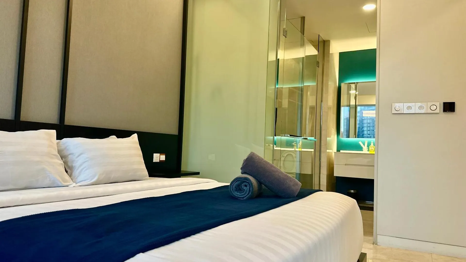 Queen Suites Tropicana The Residence Klcc Kuala Lumpur City Centre Malezya