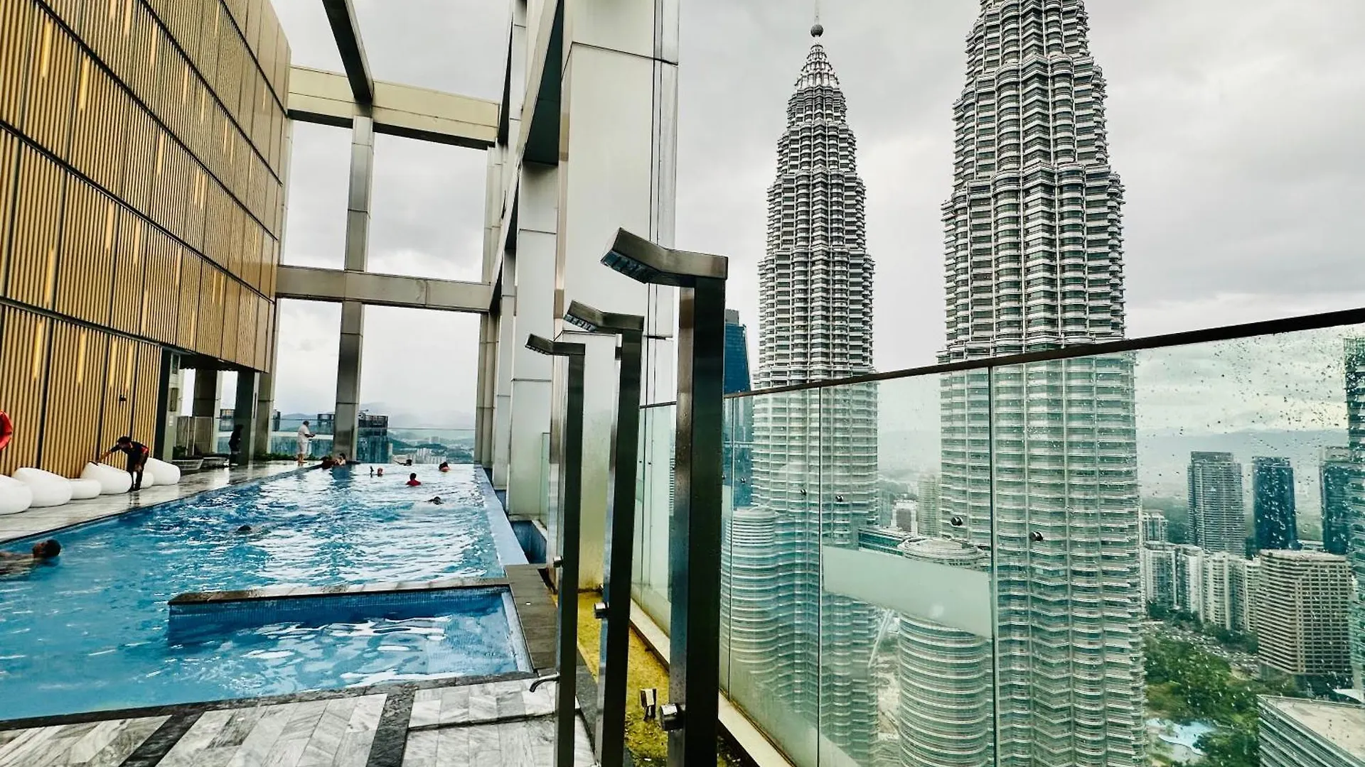Queen Suites Tropicana The Residence Klcc Kuala Lumpur City Centre