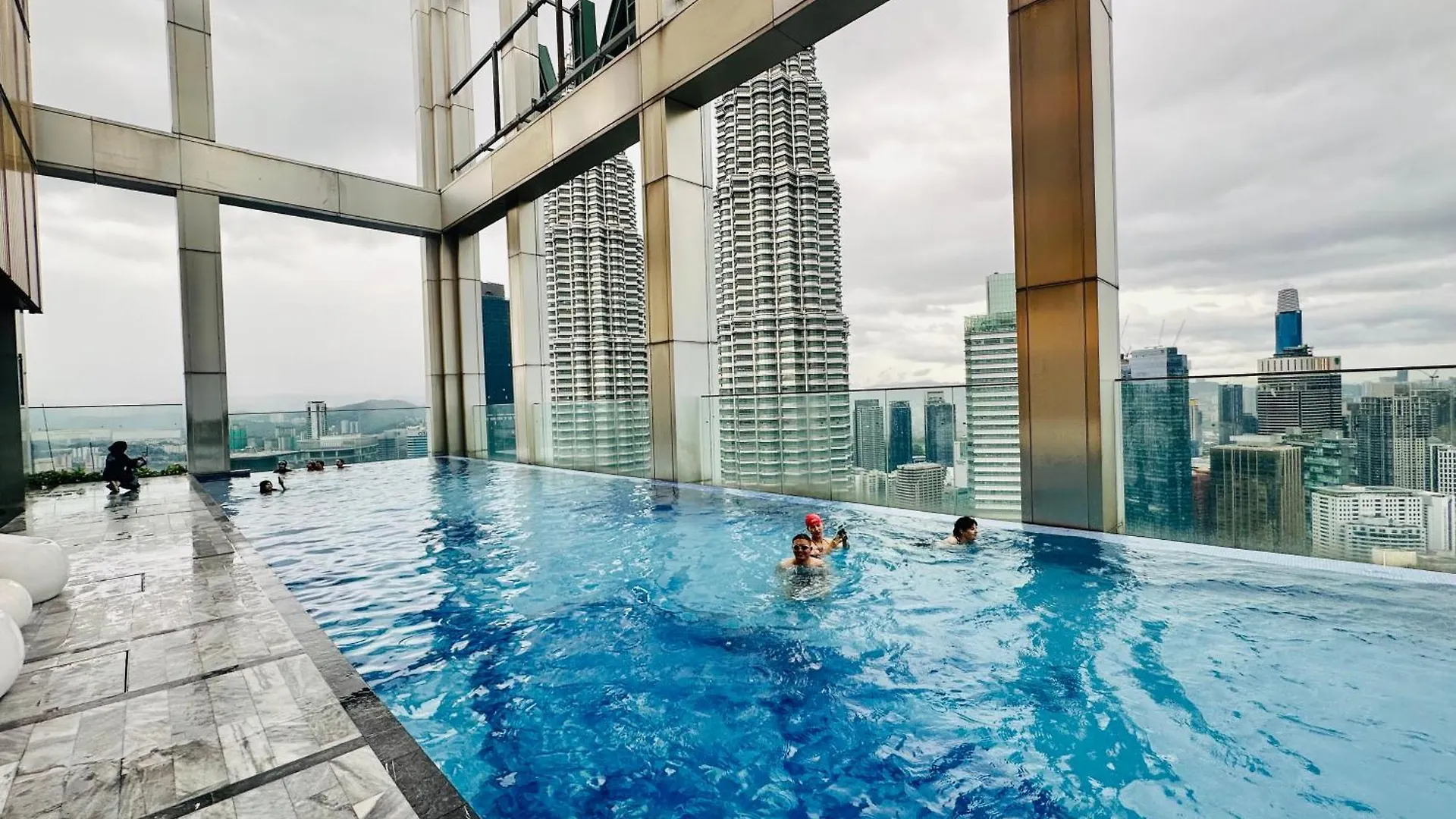 Queen Suites Tropicana The Residence Klcc Kuala Lumpur City Centre 0*,  Malezya
