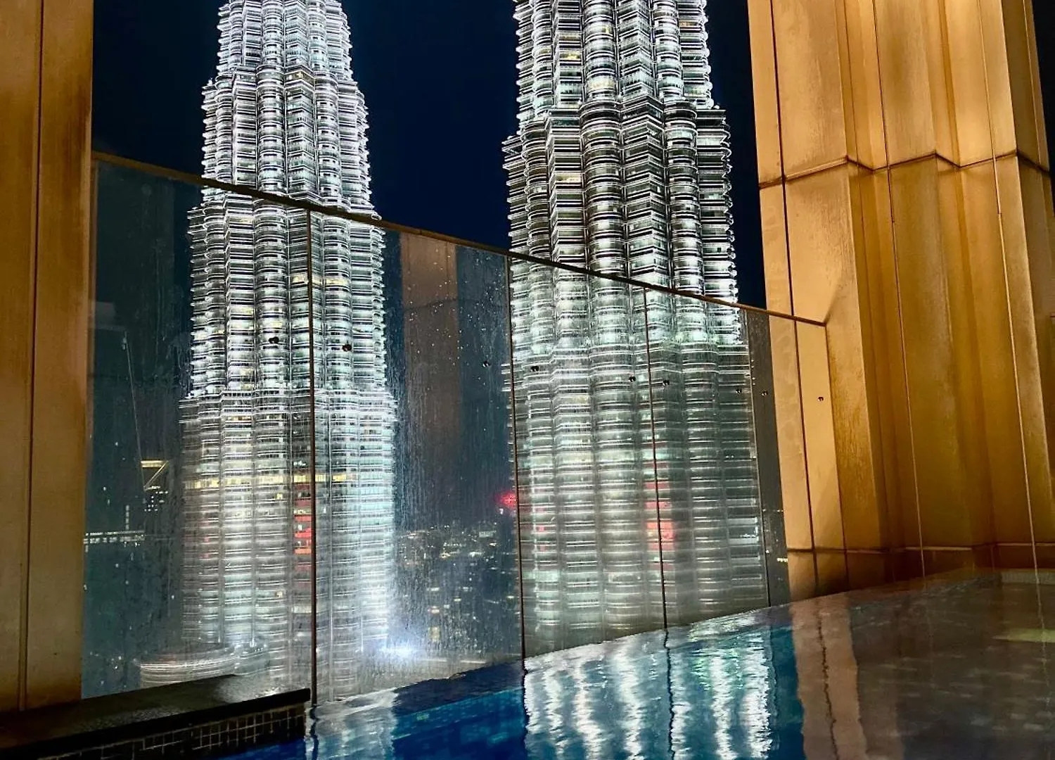 Queen Suites Tropicana The Residence Klcc Kuala Lumpur City Centre Pansiyon