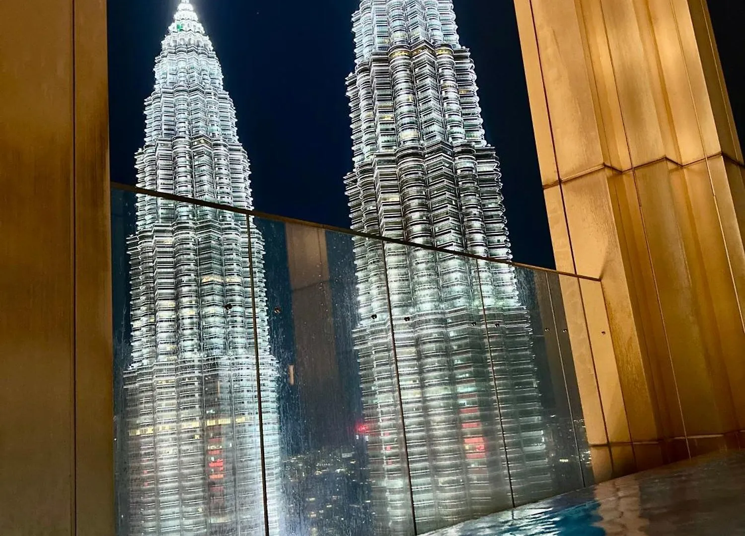 Queen Suites Tropicana The Residence Klcc Kuala Lumpur City Centre