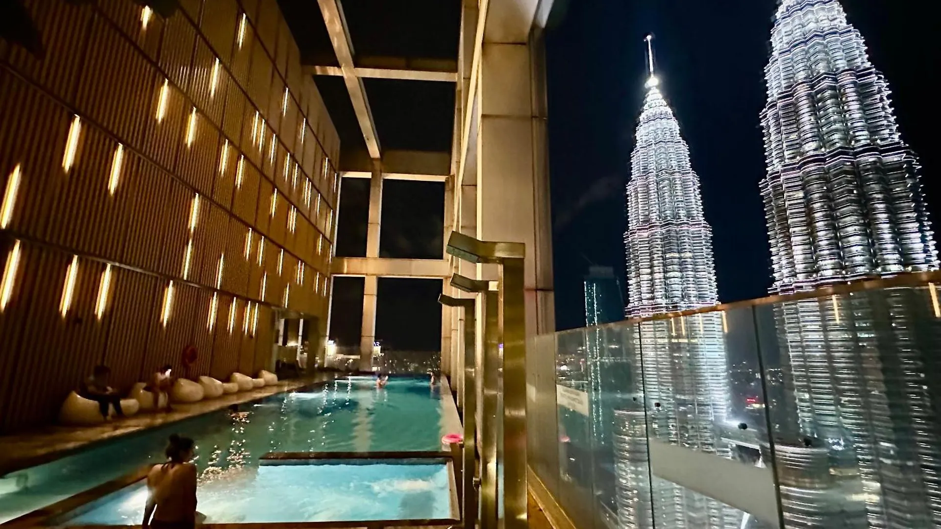 Queen Suites Tropicana The Residence Klcc Kuala Lumpur City Centre 0*,